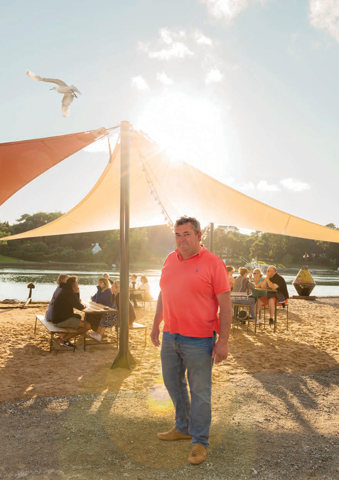 Olivier Le Drève, juillet 2021. Naisseur et éleveur d’huîtres plates en baie de Quiberon.