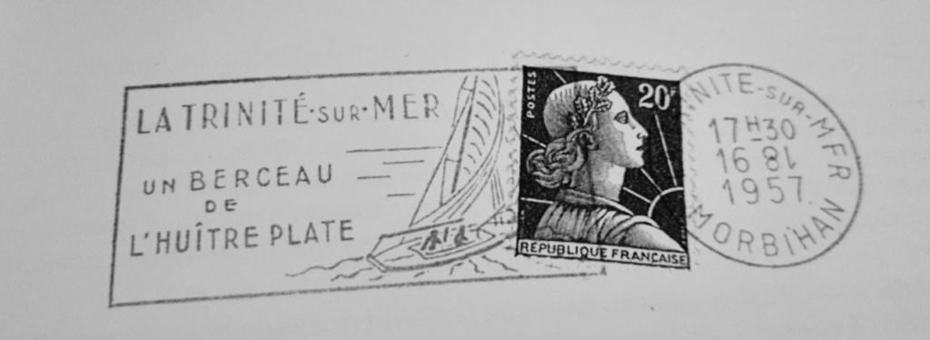 Timbre et tampon des postes de La Trinité-sur-Mer en 1957